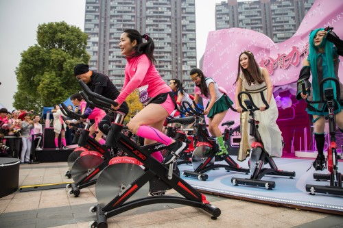 2017首屆杭州國際女子馬拉松魅力開跑, 最美賽道 創意市集 賺足眼球