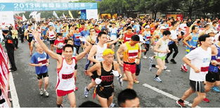 兩萬余人共襄盛舉 杭州國際馬拉松再現(xiàn)活力與熱情